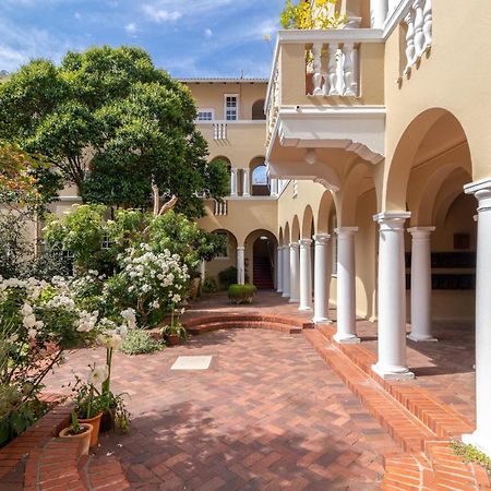 Cape Town Historical Victoria Court Apartment Exterior photo